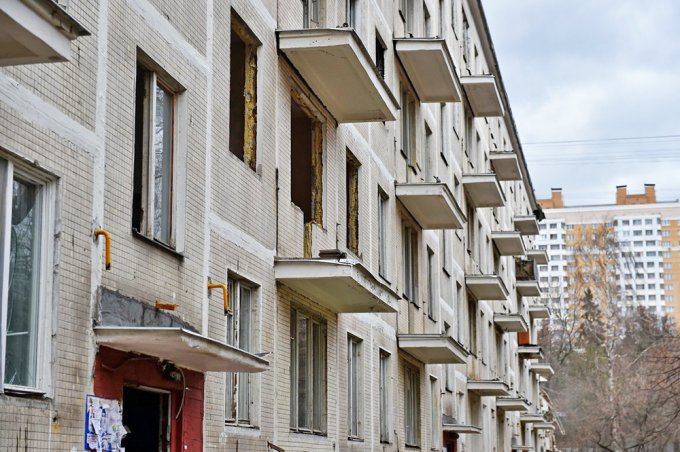 Реновация пятиэтажек: архитекторы разделились на два лагеря